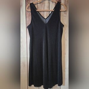 ASOS Textured Black And White Lightweight V-Neck Midi Dress Size 10 Tall